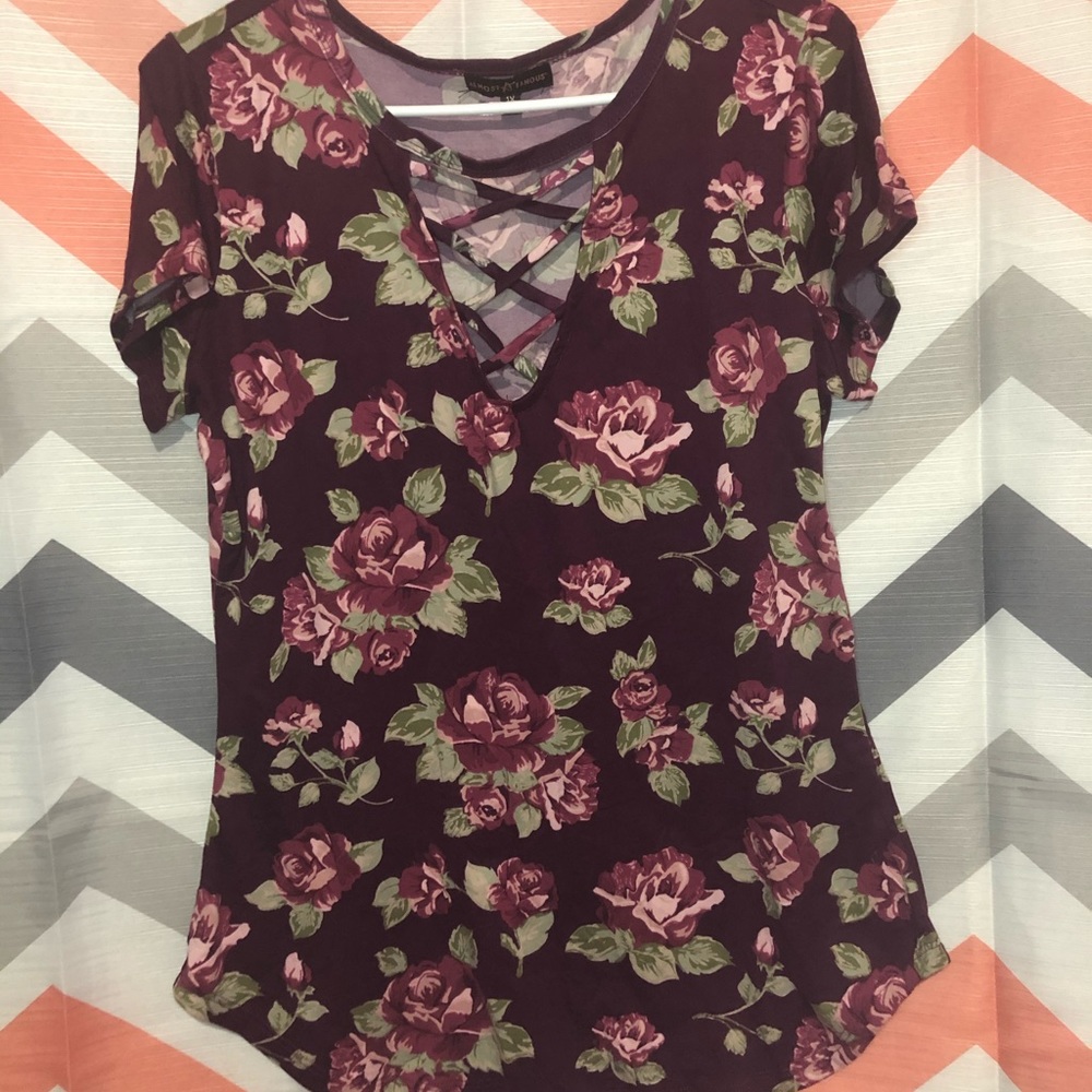 3/$15✨ALMOST FAMOUS FLORAL BLOUSE 👚